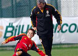 Hagi'den G.Saraylıları kızdıracak açıklama