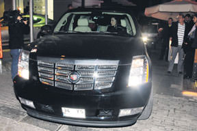 Sanki 'babasının' cipi!