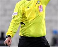 Hakemi döve döve öldürdüler