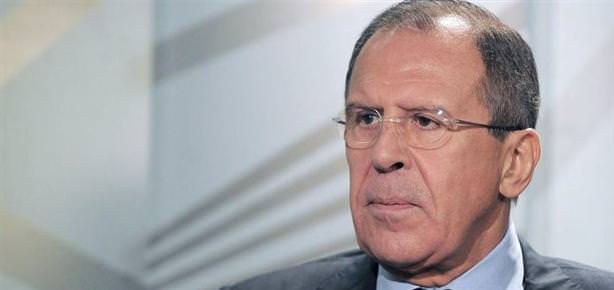 Rus Bakan bileğini kırdı!