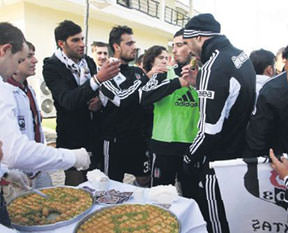 Antrenmanda baklava ziyafeti