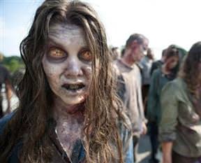 Zombilere inandı sevgilisini vurdu