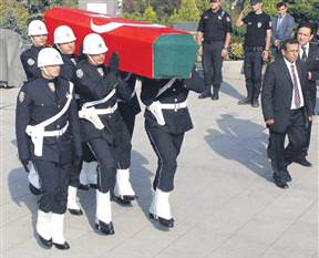 Özal'da zehirlenme yok