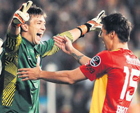 Muslera bomba gibi