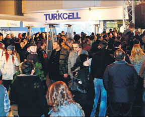 Gece yarısı iPhone 5 çılgınlığı