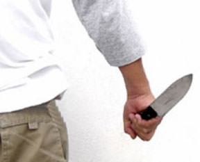 Sevgilisini bıçakladı