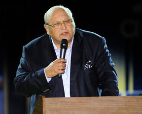 Kanarya gözünü finale dikti!