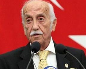 İstifasını geri alacak