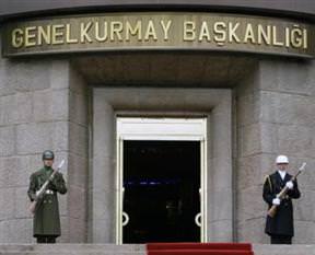 TSK'da tarihi değişiklik