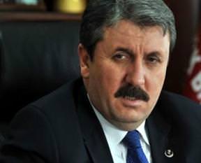 Mustafa Destici kaza geçirdi