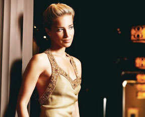 Burcu gitti Esmer geldi