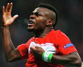 F.Bahçe Emenike'yi resmen istedi