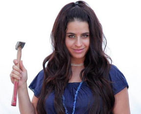 Ünlülere gönderme