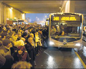 Toplu taşımada yılbaşı ek seferi