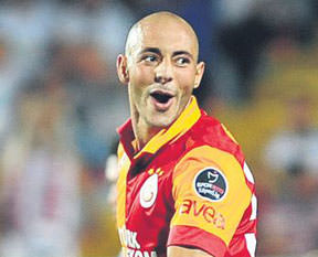 Amrabat'a İngiliz kancası