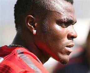 Emenike transferinde sıcak gelişme!