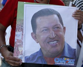 Hugo Chavez üzdü