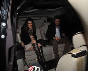 Aşkları tam gaz sürüyor