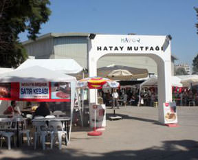 Mutfaktan yetişiyorlar