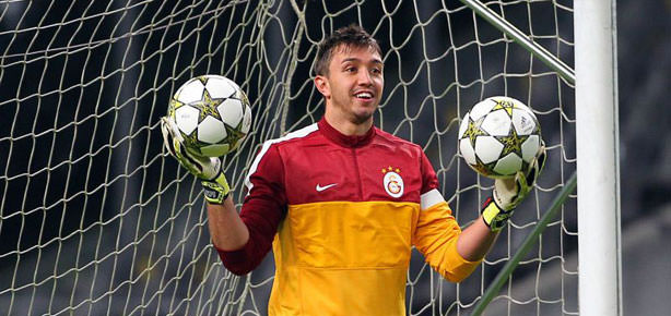 Muslera&Melo kampa katılıyor