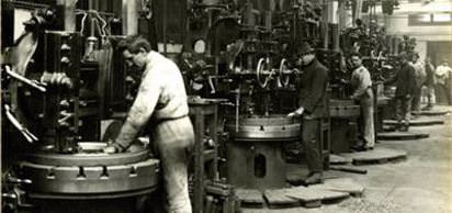 Akaryakıt yokluğu nedeniyle fabrikaların %80'i üretimi durdurdu.