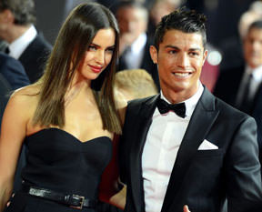 Ve Ronaldo yine takıldı