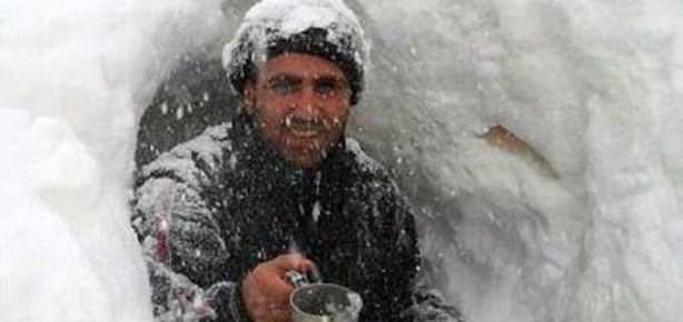 Evden tünel kazarak çıktı