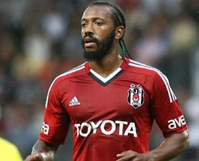 Fernandes derbiye saklanıyor!