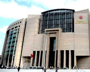 Kendisine hakim olamadı