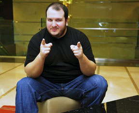 Kardeşe Şahan'e jest