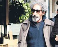 Bastonla göründü