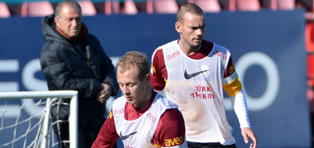 Sneijder ilk antremanında