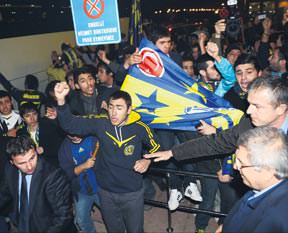 Fener'de iç savaş