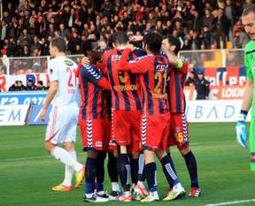 Mersin İY'den net galibiyet