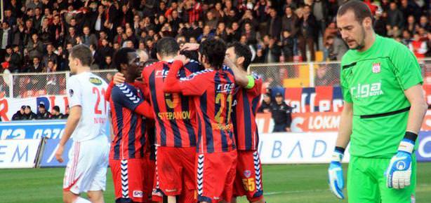 Mersin İY’den net galibiyet