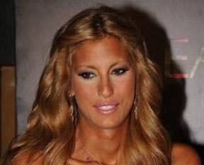 Çağla'ya ilgi çok