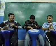 Romanlara müzik kursu