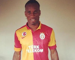 Drogba’dan Galatasaray formasıyla ilk fotoğraf