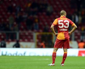 Amrabat idmanda kırdı geçirdi!