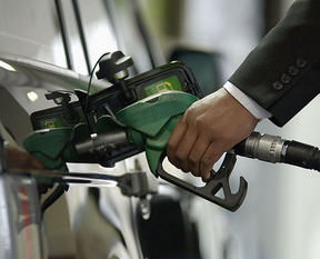 Akaryakıta zam geldi