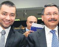 Gökçek futbolcu oldu