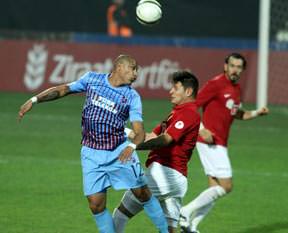 Henrique:  Pes etmek yok