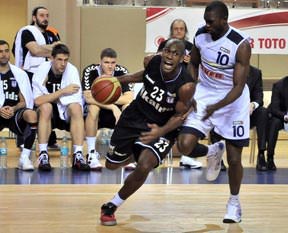 Kanarya finale uçtu