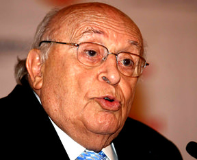 Demirel hastaneye kaldırıldı