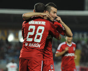 Oğuzhan Özyakup 3 hafta yok