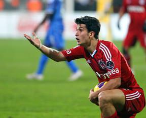 Necip Uysal dün takımla çalıştı...