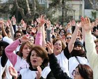 Şiddete karşı 1 milyar kadın ayakta