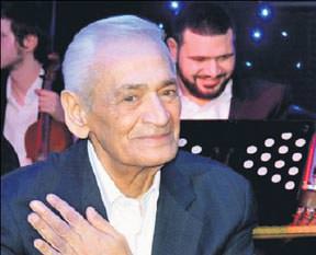 Doktor nezaretinde sahnede