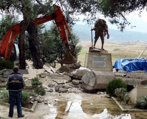 Akbaş Şehitliği yenileniyor