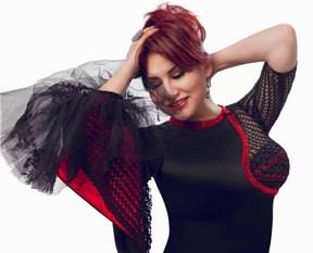 Hınca hınç doldurdu